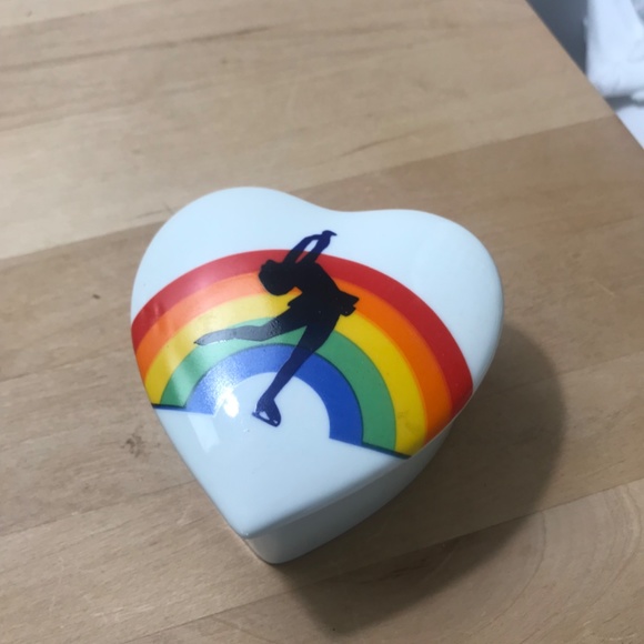 Ceramic Heart Shaped Trinket Box - Rainbow Skater - Picture 6 of 6